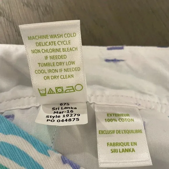 Lilly Pulitzer Women's Shorts - Picture 7 of 7